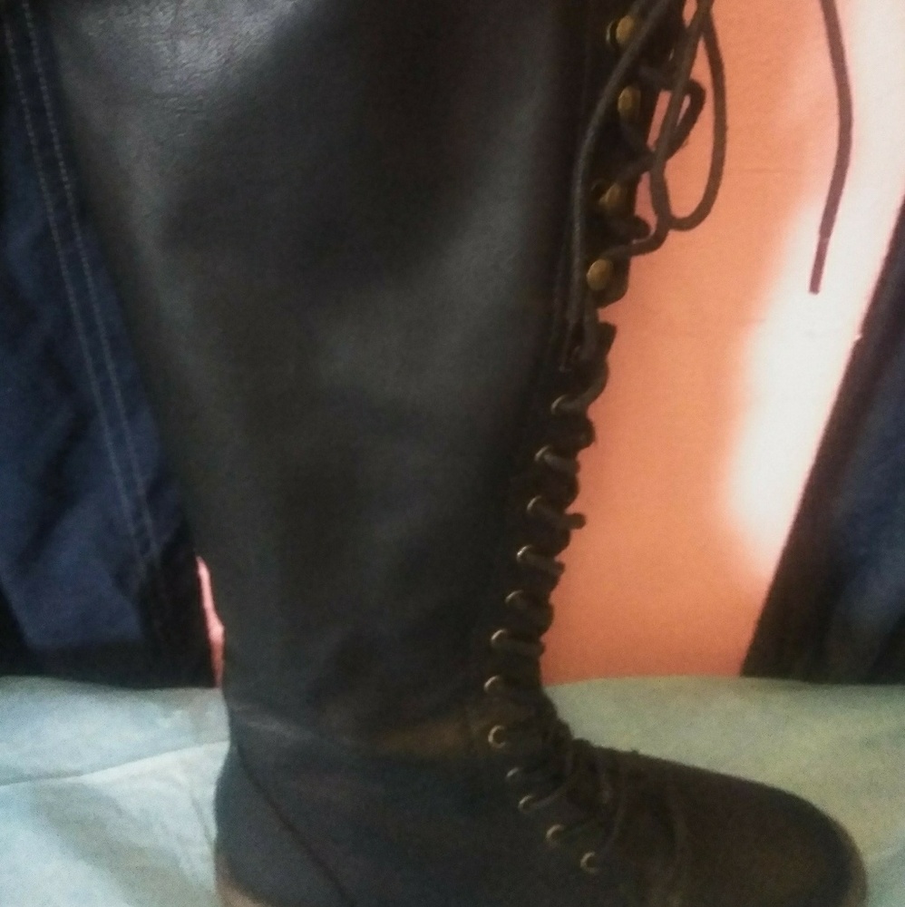 Combat boots black